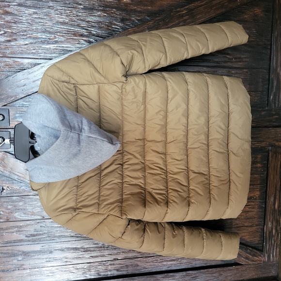 First Wave Puffer Jacket - Picture 2 of 4